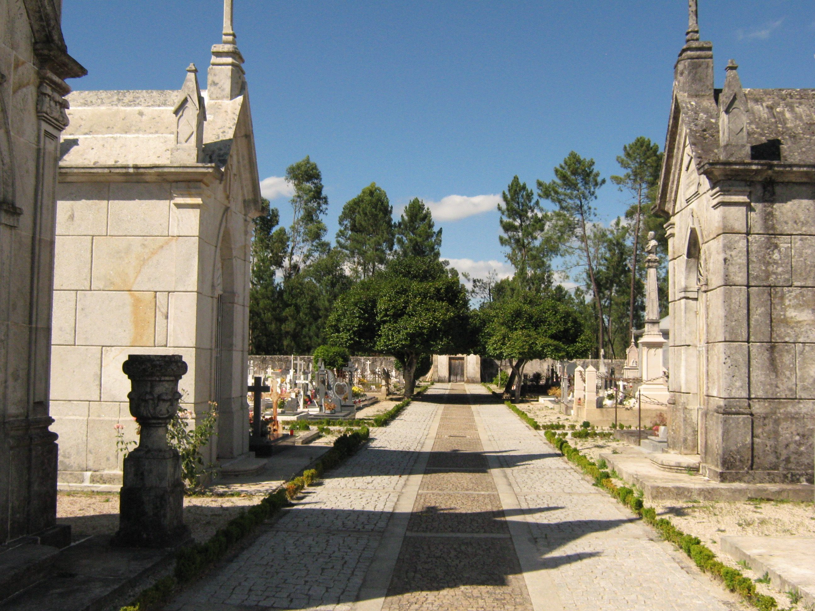 Celorico de Basto fecha cemitérios no Dia de Todos os Santos