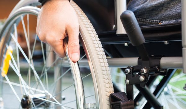 Parlamento aprova reforma antecipada para pessoas com deficiência a partir de 80%
