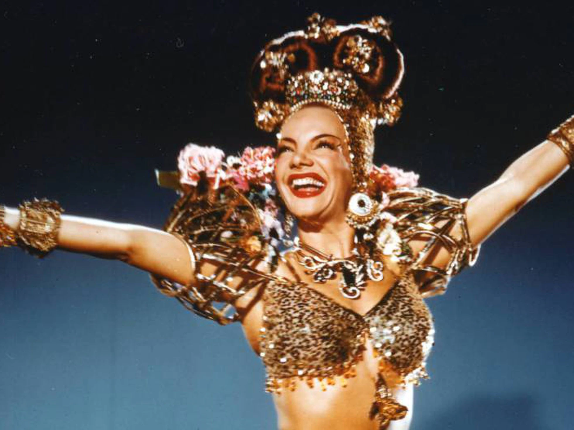 Marco celebra aniversário de Carmen Miranda com lançamento de marca de artesanato